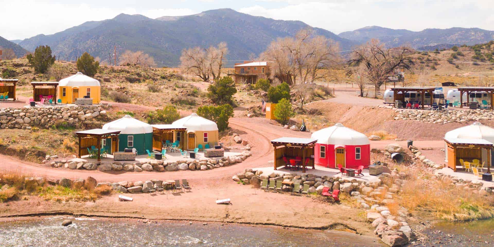 The Royal Gorge Yurts - Your own scenic glamping spot