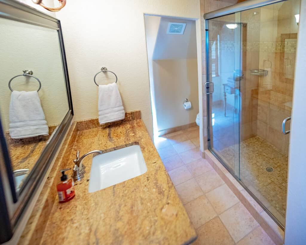 Bathroom - Royal Gorge Lodging