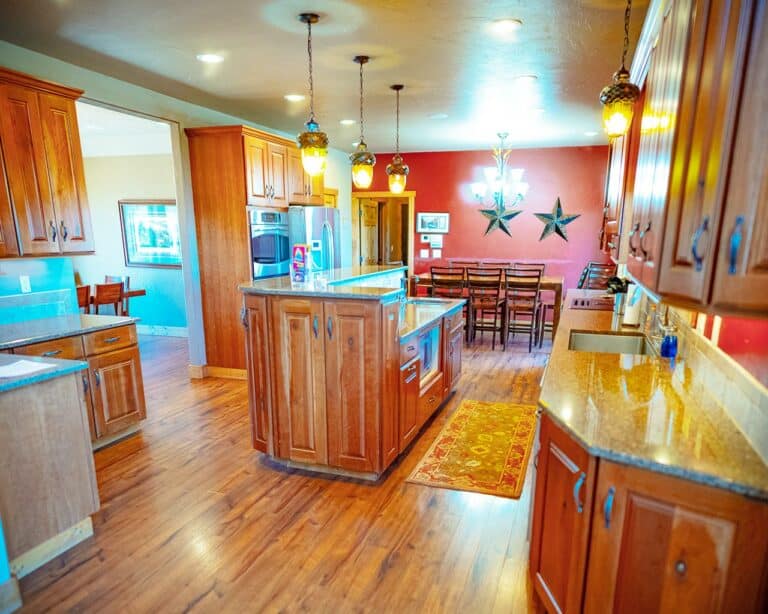 Kitchen Valley Ranch Luxury Cabin